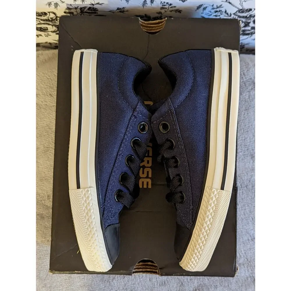 NWT Converse Navy White Chuck Taylor Street Slip Athletic Juniors 12